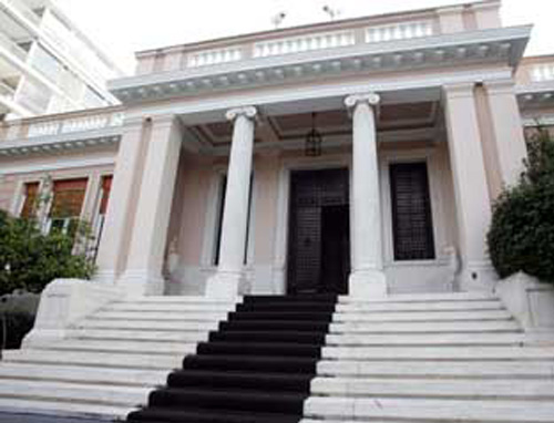 Σενάρια ανασχηματισμού μετά την παραίτηση της Αντζελας Γκερέκου