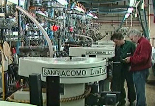 Κάθε μέρα απολύονται 693 άτομα