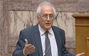 Αντιπαράθεση Τσίπρα-Ρουμπακιώτη για το αντιρατσιστικό νομοσχέδιο