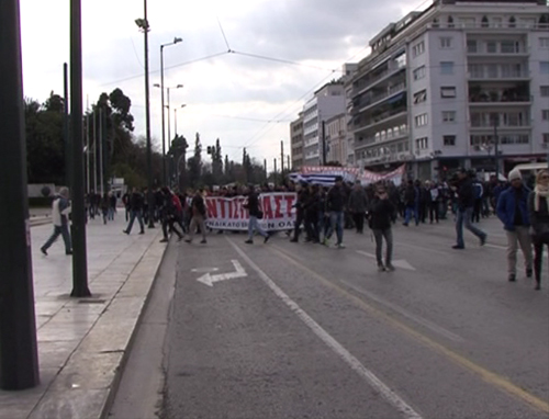 Συγκεντρώσεις στο κέντρο από τους εργαζόμενους στα μέσα μεταφοράς
