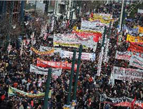 Στο πόδι οι εργαζόμενοι