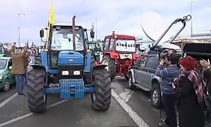 Συσκέψεις στα μπλόκα μετά την κατάθεση προτάσεων στο Μαξίμου