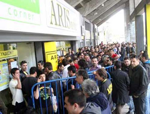 «Χαμός» για ένα εισιτήριο στον Αρη, καμία ανησυχία για τη συμμετοχή του Κάλβο