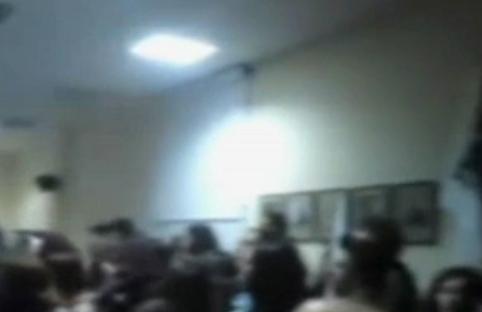 Ενταση στο Αριστοτέλειο από ομάδα φοιτητών που εισέβαλαν σε σύσκεψη