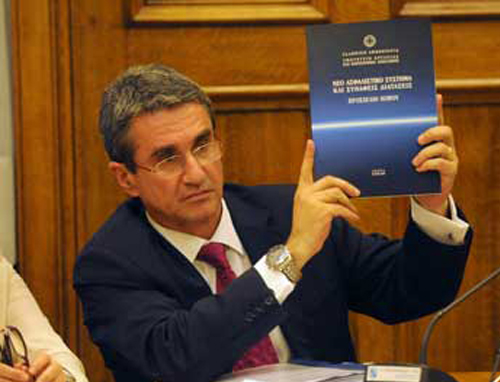 Τις αλλαγές στο Ασφαλιστικό παρουσιάζει ο Ανδρέας Λοβέρδος