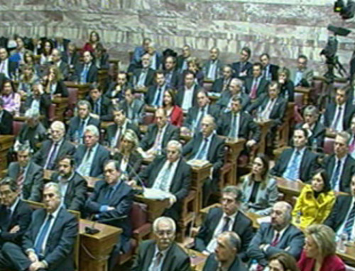 «Γκρίνια» εντός ΠΑΣΟΚ για το Ασφαλιστικό, αλλά και αιχμές για τη στάση υπουργών