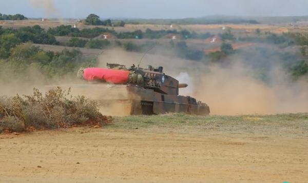 Aσκηση «Παρμενίων 2015» με βολές από αεροσκάφη, ελικόπτερα και τεθωρακισμένα