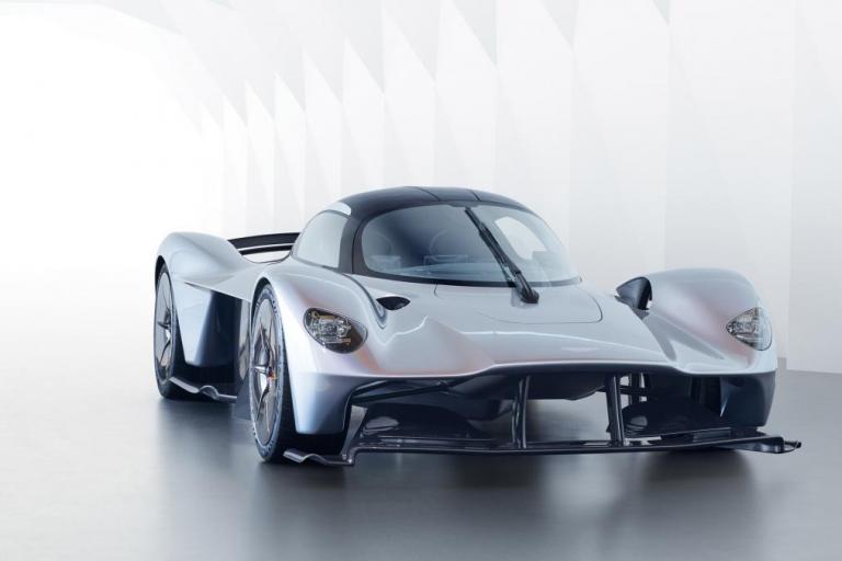 Aston Martin Valkyrie: Η καρδιά του κτήνους