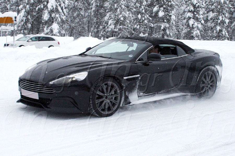 Aston Martin Vanquish Volante 2013