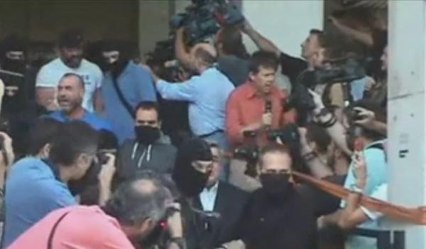 Σε διαθεσιμότητα τρεις αστυνομικοί, πρώην φρουροί βουλευτών της ΧΑ