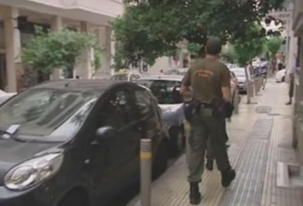 Προς επανατοποθέτηση 2.858 δημοτικοί αστυνομικοί