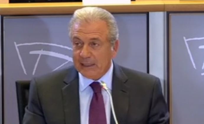 «Ανάκριση» Αβραμόπουλου από το Ευρωπαϊκό Κοινοβούλιο