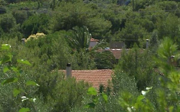 «Ρυθμίσεις» για τα εκτός σχεδίου αυθαίρετα