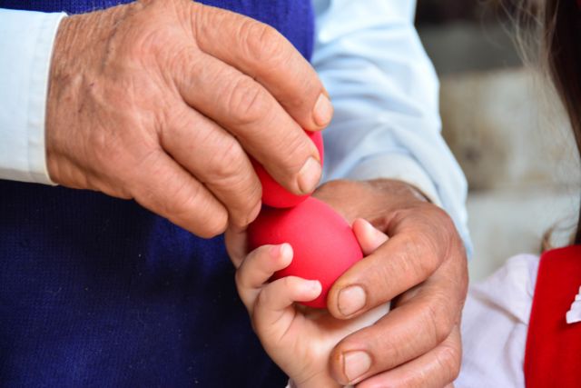 Με μεγαλοπρέπεια ο εορτασμός του Πάσχα σε όλη την Ελλάδα