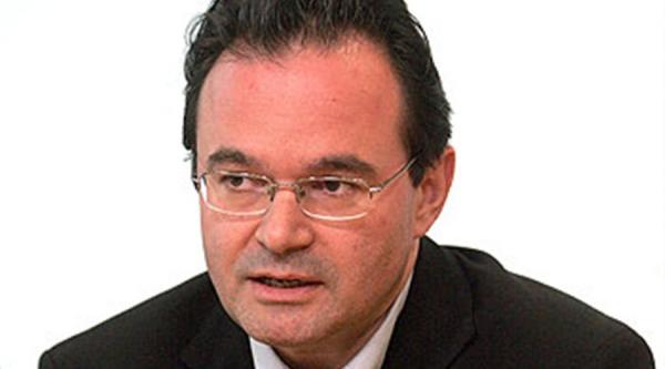 «Ξέρω ποιος αλλοίωσε τη λίστα» δηλώνει σε συνεργάτες του Γ.Παπακωνσταντίνου