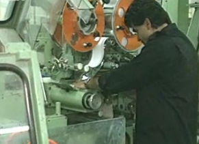 Με 120.000 λιγότερους η νέα ενδεικτική λίστα με τα Βαρέα και Ανθυγιεινά