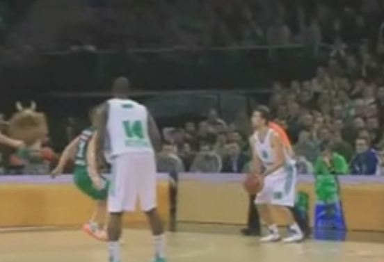 Η ασίστ του Διαμαντίδη που σήκωσε και τους Λιθουανούς!