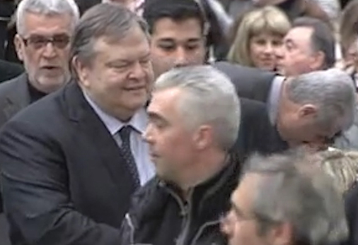 Πυρά Βενιζέλου εναντίον Ν.Δ. και Αριστεράς