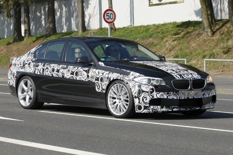 BMW M5: Πρωταθλήτρια επιδόσεων