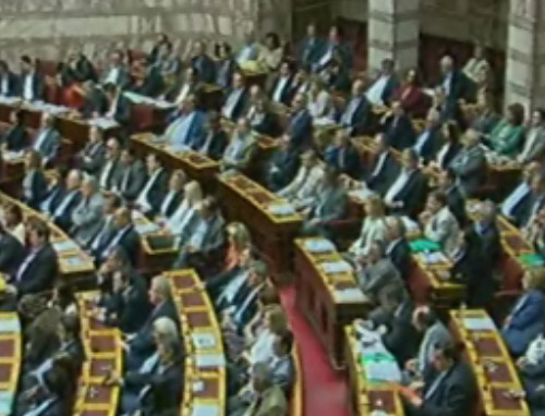 Με αλλαγές της τελευταίας στιγμής εισήλθε στην Ολομέλεια το ασφαλιστικό