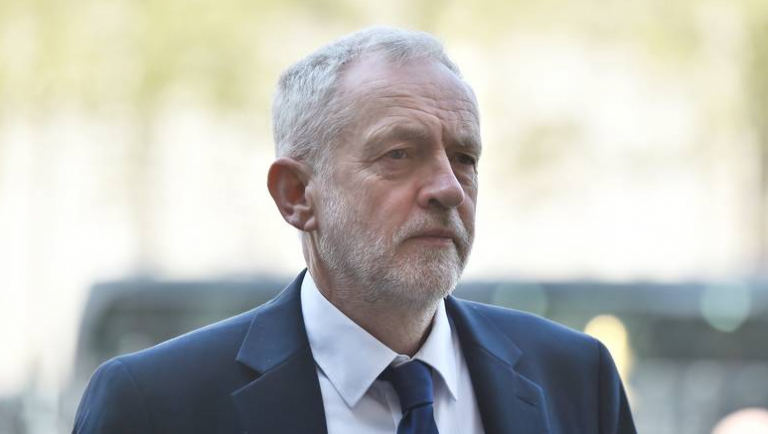 Βρετανία: Επαναδιαπραγμάτευση των όρων του Brexit θα επιδιώξει ο Κόρμπιν