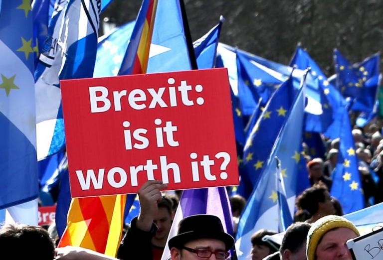 Εισαγγελέας Ευρωπαϊκού Δικαστηρίου: Η Βρετανία μπορεί να ανακαλέσει μονομερώς το Brexit