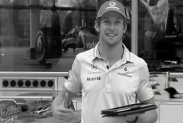 Το “in.gr” στη διαδικτυακή συνέντευξη του Jenson Button