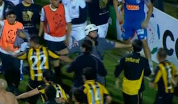 Άγριο ξύλο στον τελικό του Κόπα Λιμπερταδόρες