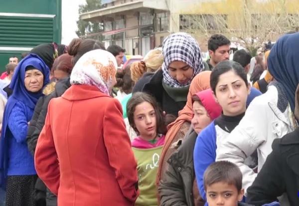 Πρόσφυγες στο λιμάνι του Πειραιά