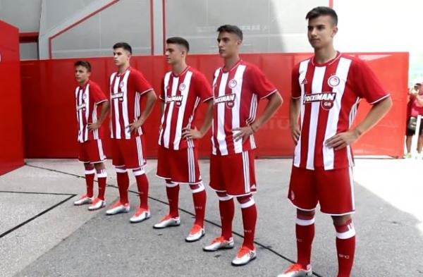 Παρουσίαση της νέας φανέλας του Ολυμπιακού