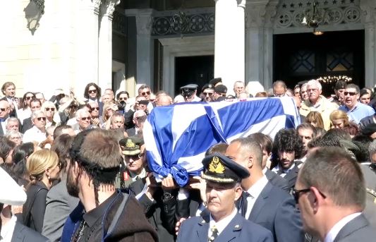 Παρουσία της πολιτικής ηγεσίας τελέστηκε η εξόδιος ακολουθία του Κωνσταντίνου Μητσοτάκη