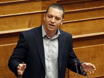 Ως «αρνητής του Ολοκαυτώματος» αυτοπροβάλλεται ο Ηλ.Κασιδιάρης
