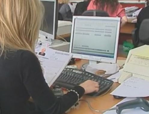 Αγώνας δρόμου της κυβέρνησης για την κινητικότητα