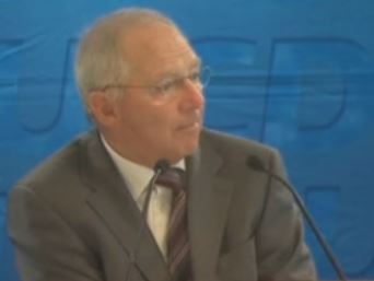 Τρίτο πρόγραμμα στήριξης στην Ελλάδα «βλέπει» ο Σόιμπλε