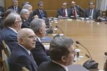 Τα πρώτα σύννεφα για την κυβέρνηση Παπαδήμου