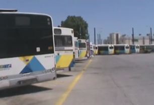 «Νεκροταφεία λεωφορείων» τα αμαξοστάσια του ΟΑΣΑ