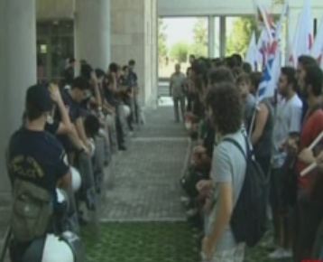 Μαζικές διαδηλώσεις στα εγκαίνια της Δ.Ε.Θ.