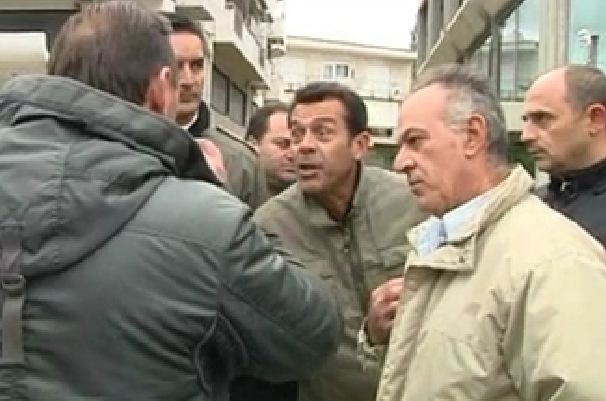 Κλιμακώνεται ο «πόλεμος» για τα σκουπίδια στην Αθήνα