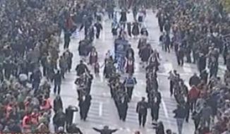 Έντονες πολιτικές αναταράξεις από τα γεγονότα στις παρελάσεις