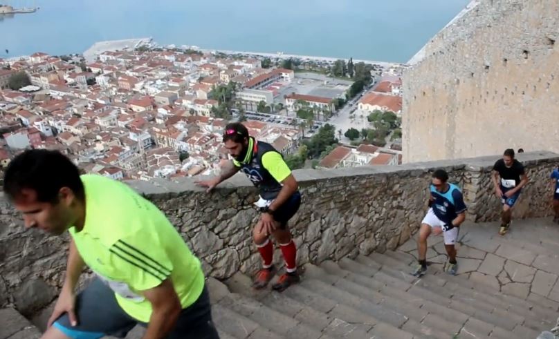 Αγώνας ανάβασης στα 999 σκαλοπάτια του Παλαμηδίου στο Ναύπλιο