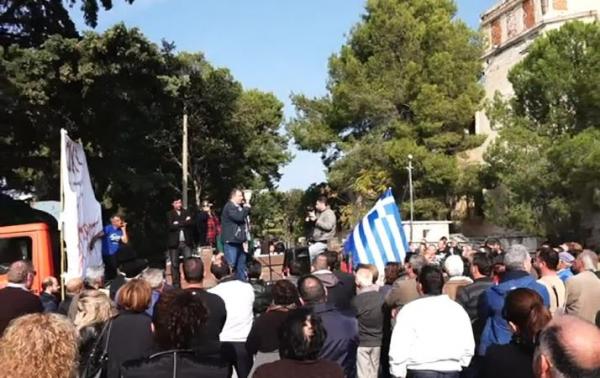 Συνεχίζονται οι αντιδράσεις μερίδας κατοίκων της Κω για δημιουργία hot spot