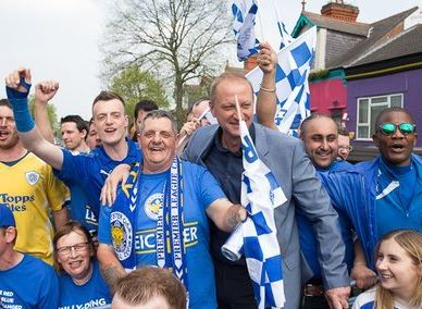 Αγγλία: Η παρέλαση των ηρώων του Λέστερ για την κατάκτηση του πρωταθλήματος