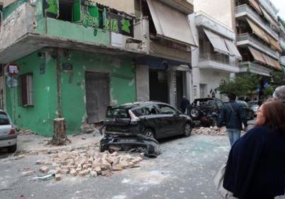 Ισχυρή έκρηξη βόμβας σε σύνδεσμο του Παναθηναϊκού στα Πετράλωνα