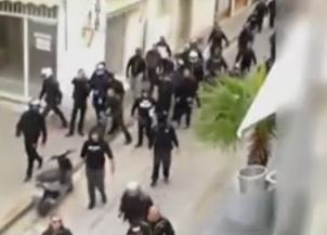 Προκλητική επανεμφάνιση χρυσαυγιτών στο Κεράτσινι