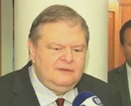 Ευ.Βενιζέλος: «Η Εκκλησία βοηθά και εμψυχώνει τον κόσμο»