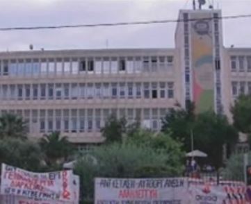 Συμβιβαστική πρόταση για την ΕΡΤ αναζητούν τα επιτελεία των κομμάτων