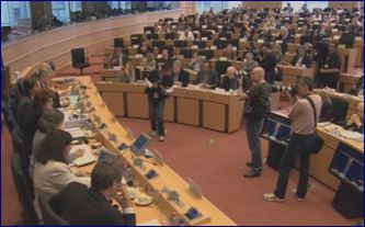 Το Ευρωκοινοβούλιο «ανακρίνει» την Τρόικα για την Ελλάδα