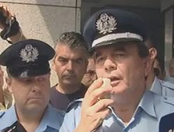 «Στο δρόμο» οι ένστολοι για τις περικοπές στους μισθούς τους