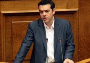 Σφοδρή αντιπαράθεση Τσίπρα – Στουρνάρα για την οικονομία