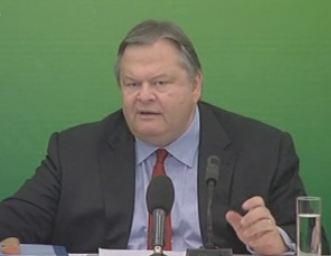 Ευ.Βενιζέλος: «Μας ενοχλεί να κουνάνε το δάχτυλο στο ΠΑΣΟΚ»